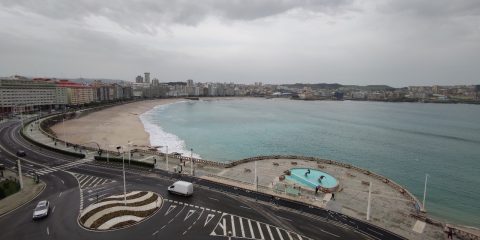 A Coruña Playa Riazor