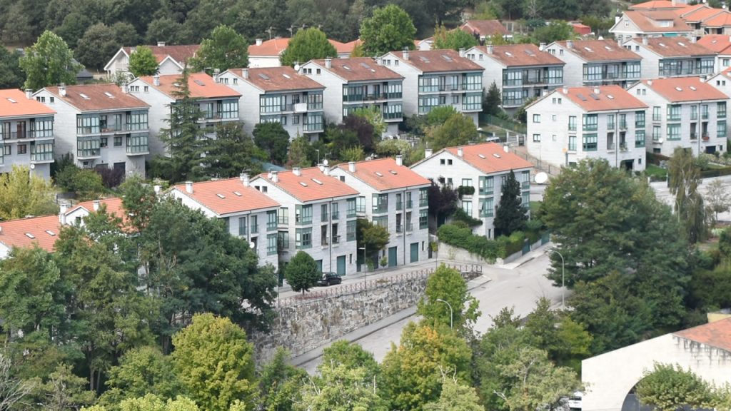 Allariz Chalets adosados
