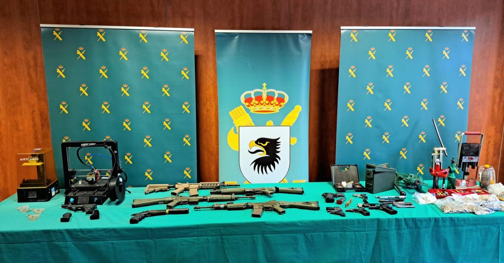 Guardia Civil armas y municiones