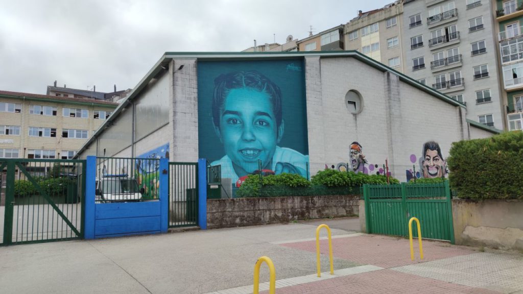 Mural de Mon Devane en colegio Colegio Mestre Vide