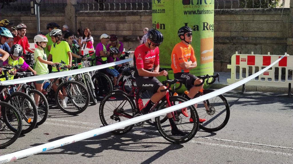 Pablo Rodriguez e Ivan Feijoo Ciclistas Dia Da Bici