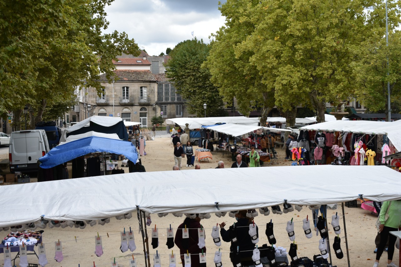 Puestos en la Feria de Allariz
