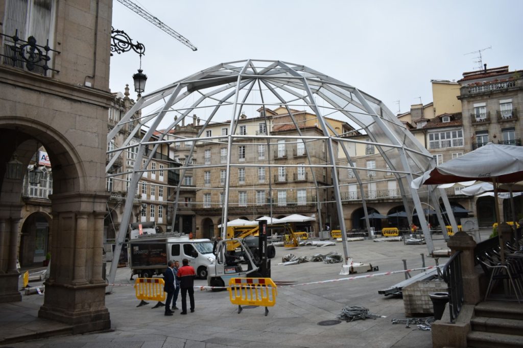 Cúpula instalada en la Plaza Mayor