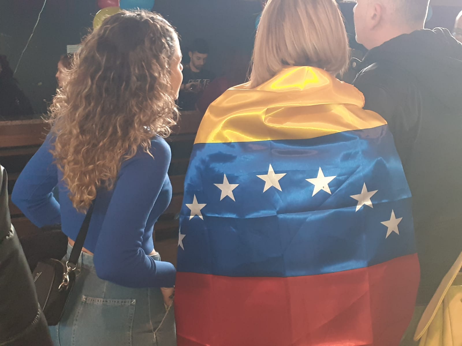 Bandera de Venezuela en la Feria de la Chinita 2022 en Ourense