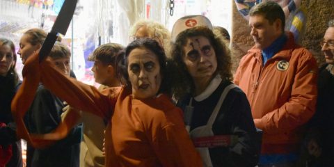 Laura de enfermera en Halloween Ourense
