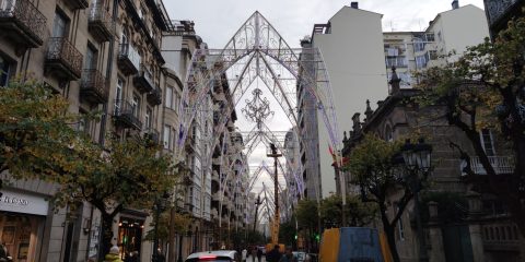 Luces arcos del Paseo de Navidad