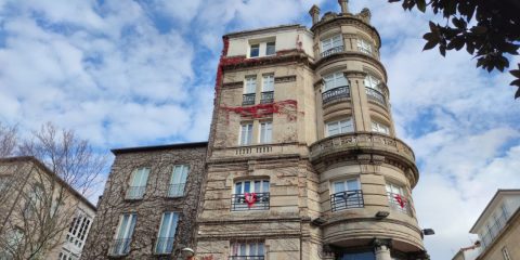 Fachada edificio Ourense Bispo Cesáreo