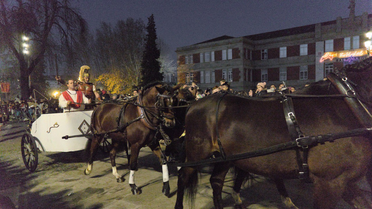 Caballos y romanos en Cabalgata de Reyes