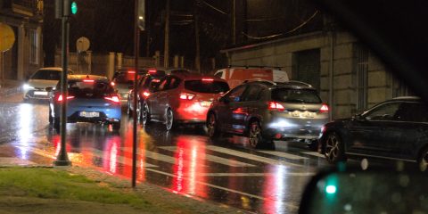 Coches y lluvia