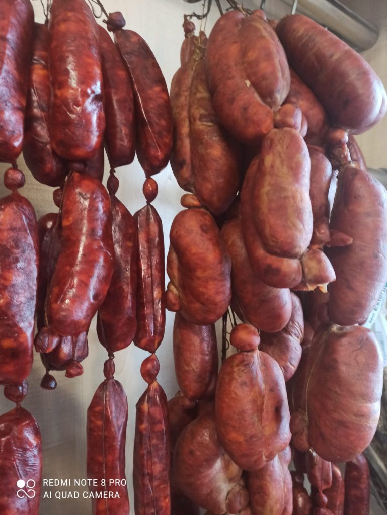 Chorizos colgados