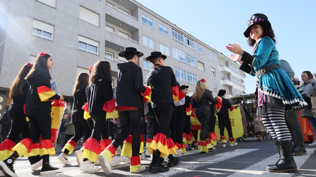 Desfile colegios Carnaval Barbadás