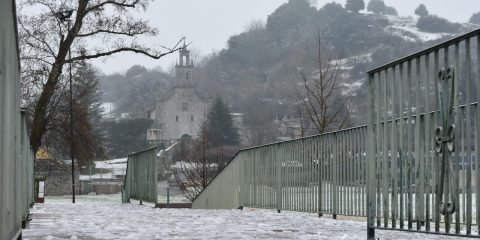 Nieve en Allariz y mucho frío