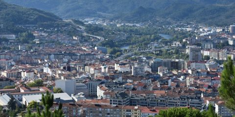 Ciudad de Ourense desde Montealegre panorámica vistas