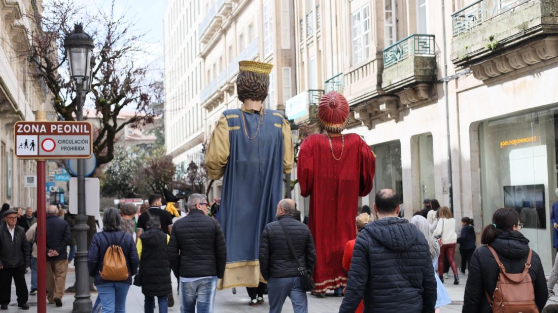 Gigantes y Cabezudos San Lázaro 