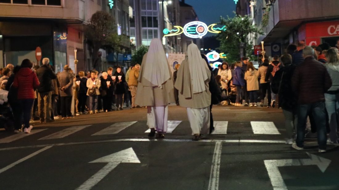 Dos monjas en Fátima