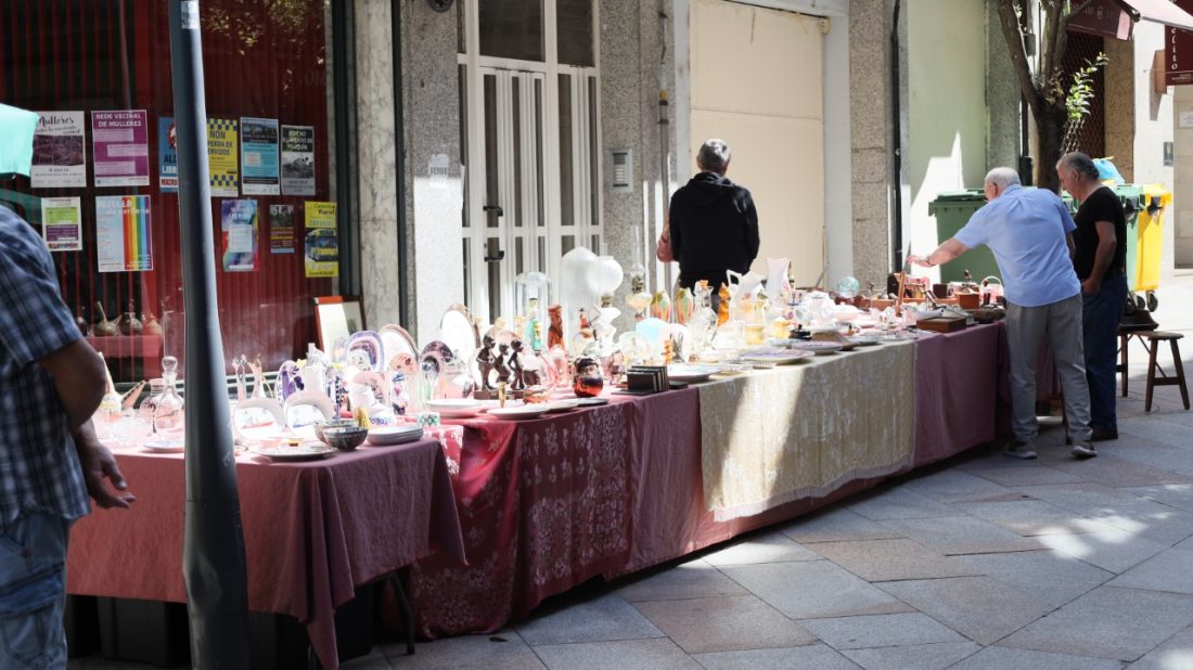 Mercado de antigüedades de Ourense 