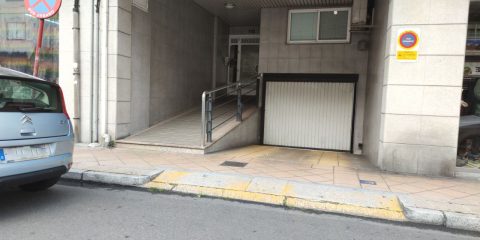 Portal Avenida de Santiago rampa movilidad reducida
