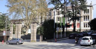 Campus de la Universidad de Ourense y antiguo Hospital