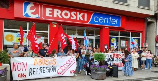 Protestas en el Eroski de Ribadavia