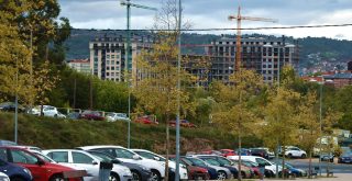 Polvorín desde Mariñamansa edificios coches construcción grúas