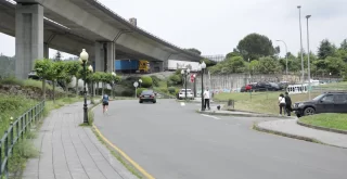 Lateral de la autovía en A Valenzá