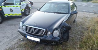 Mercedes accidentado