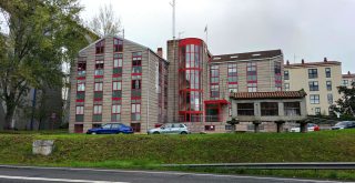 Edificio de la Cruz Roja de Ourense en As Lagunas